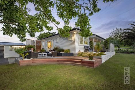 Photo of property in 1239 Peak Road, Helensville, 0875