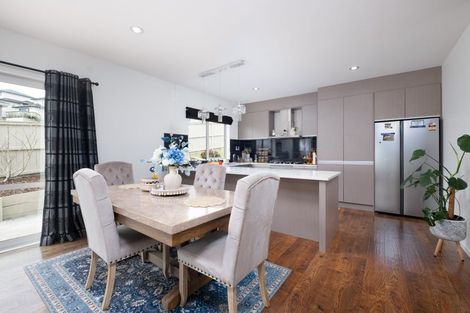 Photo of property in 140 Keri Vista Rise, Papakura, 2110