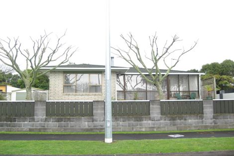 Photo of property in 27 Mace Street, Waitara, 4320