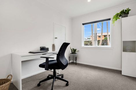 Photo of property in 1 Melia Place, Stanmore Bay, Whangaparaoa, 0932