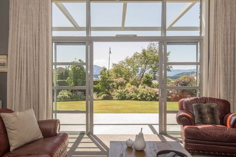 Photo of property in 2 Elderberry Crescent, Wanaka, 9305