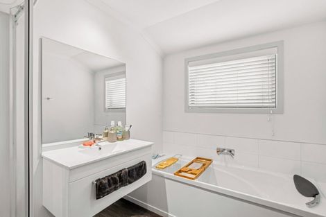 Photo of property in 8a Naylor Street, Clyde, 9330