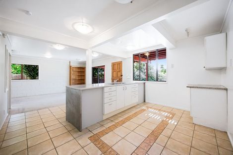 Photo of property in 25 Nui Mana Place, Te Atatu South, Auckland, 0610