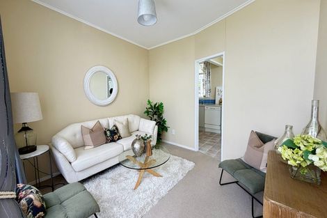 Photo of property in 5/13 Napoleon Avenue, Milford, Auckland, 0620