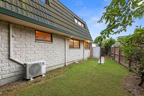 Photo of property in 10 Rembrandt Place, Burnside, Christchurch, 8053