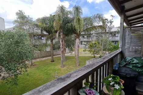 Photo of property in 27/5 Carolina Place, Albany, Auckland, 0632