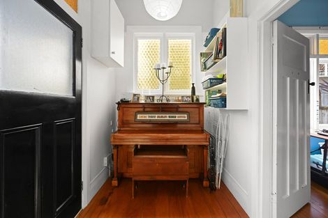 Photo of property in 16 Flynn Road, Hillcrest, Hamilton, 3216