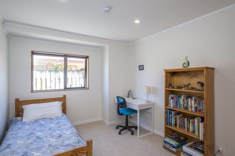 Photo of property in 32 Sunburst Court, Paraparaumu Beach, Paraparaumu, 5032