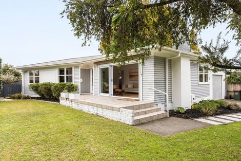 Photo of property in 3 Seamer Place, St Andrews, Hamilton, 3200
