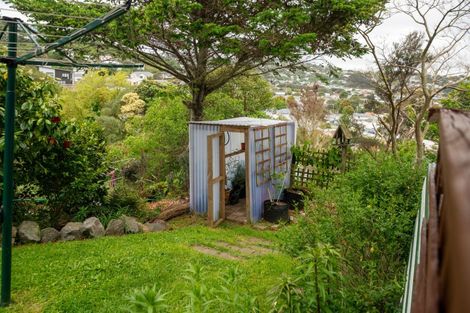 Photo of property in 62 Maupuia Road, Maupuia, Wellington, 6022