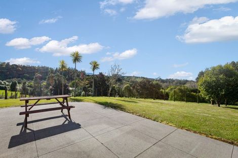 Photo of property in 174c Lund Road, Aongatete, 3178