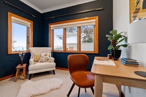 Photo of property in 78 The Crescent, Roseneath, Wellington, 6011