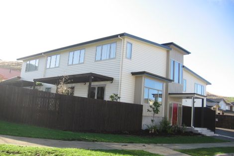 Photo of property in 80 Amesbury Drive, Churton Park, Wellington, 6037