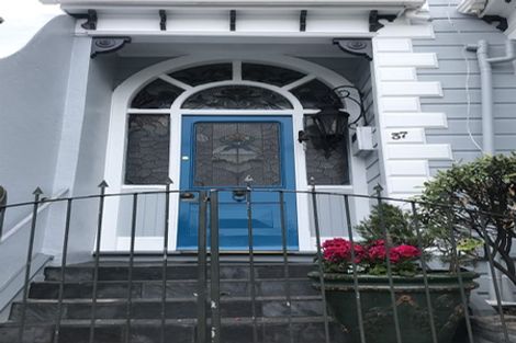 Photo of property in 37 Hall Street, Newtown, Wellington, 6021