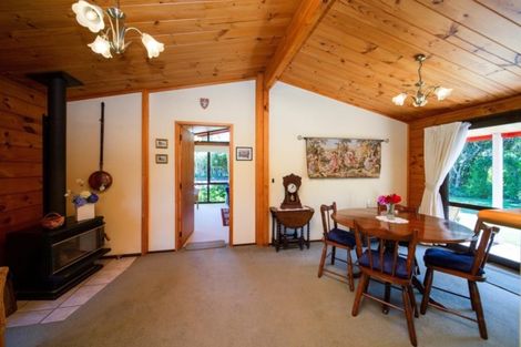 Photo of property in 37 Flint Road West, Stratford, 4332