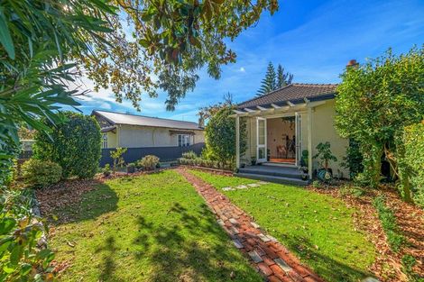 Photo of property in 27 Union Street, Hokowhitu, Palmerston North, 4410