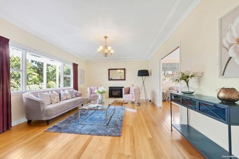 Photo of property in 68 Matipo Road, Te Atatu Peninsula, Auckland, 0610