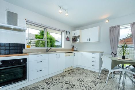 Photo of property in 4 Takapu Place, Bromley, Christchurch, 8062