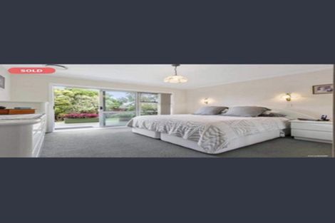 Photo of property in 9 Forsythe Place, Massey, Auckland, 0614