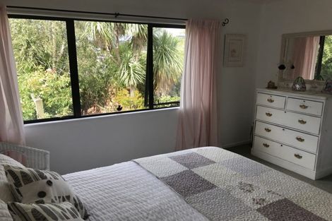 Photo of property in 14 Petrel Lane, Whitby, Porirua, 5024