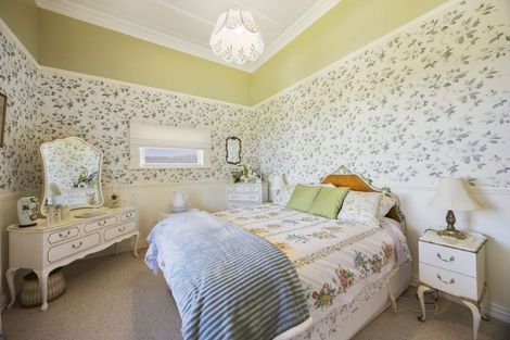 Photo of property in 47 Patu-kukupa Street, Manaia, 4612