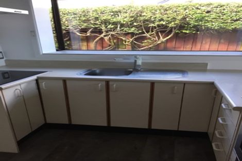 Photo of property in 34 Westgrove Avenue, Avonhead, Christchurch, 8042