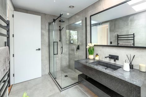 Photo of property in 30 Mcmaster Street, Greytown, 5712