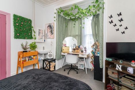 Photo of property in 1 Haddon Place, Dunedin Central, Dunedin, 9016