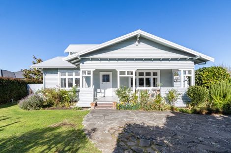 Photo of property in 86 Te Mata Road, Havelock North, 4130