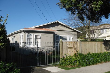 Photo of property in 9 Malone Road, Waterloo, Lower Hutt, 5011