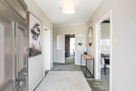 Photo of property in 40 Tauroa Road, Havelock North, 4130