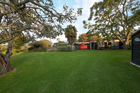 Photo of property in 51 Kent Terrace, Riverhead, 0820