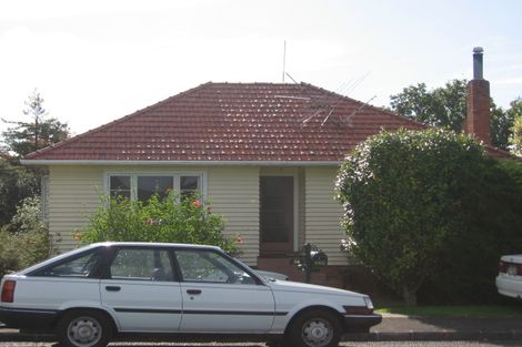 Photo of property in 56 Fairmount Road, Titirangi, Auckland, 0604