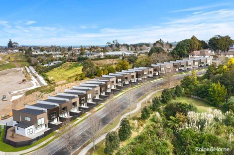 Photo of property in 7/12 Westmorland Rise, Bethlehem, Tauranga, 3110