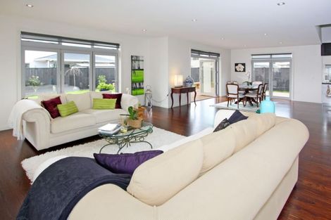 Photo of property in 303 Harbourside Drive, Karaka, Papakura, 2113