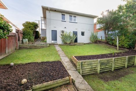 Photo of property in 29 Glendevon Place, Vauxhall, Dunedin, 9013