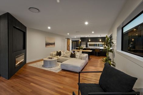 Photo of property in 48 Corriedale Road, Jacks Point, 9371