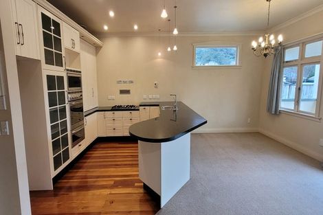 Photo of property in 40 Birdwood Road, Waterloo, Lower Hutt, 5011