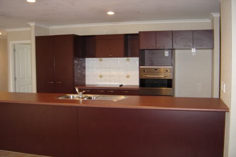 Photo of property in 8 Redcastle Drive, East Tamaki, Auckland, 2013