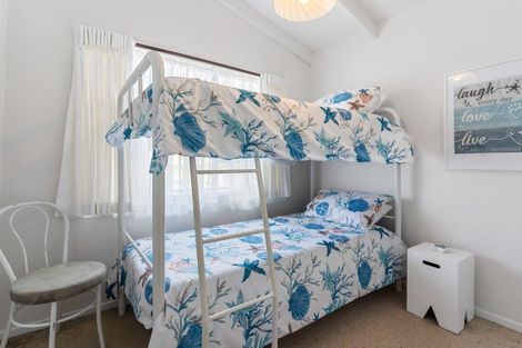 Photo of property in 104 Mayfair Avenue, Whangamata, 3620