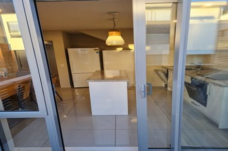 Photo of property in 31u3 Princess Terrace, Newtown, Wellington, 6021