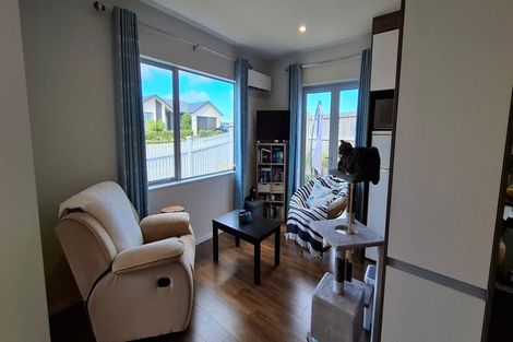 Photo of property in 10 Hapukupuku Avenue, Beachlands, Auckland, 2018