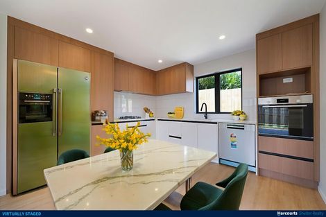 Photo of property in 3c Cobham Crescent, Kelston, Auckland, 0602