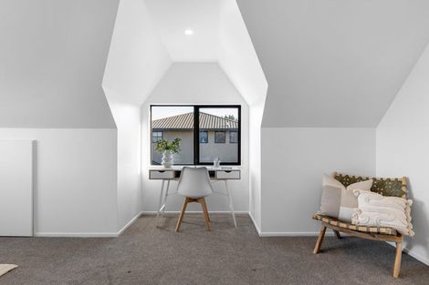Photo of property in 11 Millcroft Place, Parklands, Christchurch, 8083