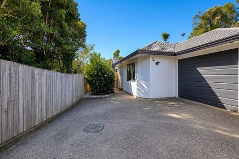 Photo of property in 1c Pollen Street, Johnsonville, Wellington, 6037