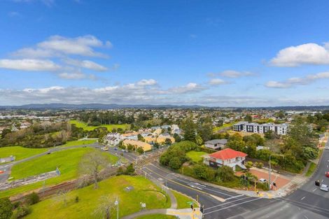Photo of property in 1 Buscomb Avenue, Henderson, Auckland, 0610