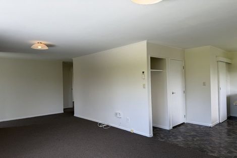 Photo of property in 10 Ciprian Place, Henderson, Auckland, 0612