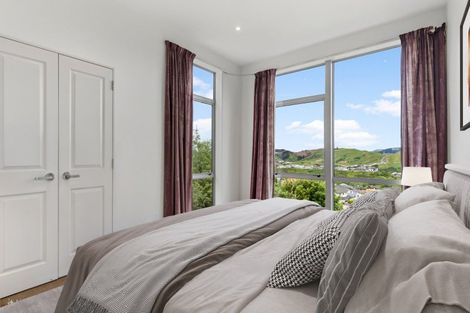 Photo of property in 65 Erlestoke Crescent, Churton Park, Wellington, 6037