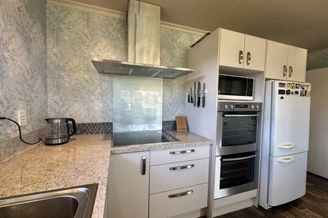 Photo of property in 96 Gladstone Terrace, Gladstone, Invercargill, 9810