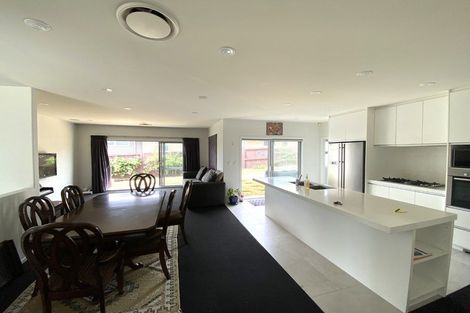 Photo of property in 2 Moonlight Drive, Rototuna North, Hamilton, 3210